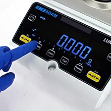 Luna preccision balances display